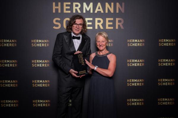 Kathrin Schoeßler ist Gewinnerin des Speaker Slams