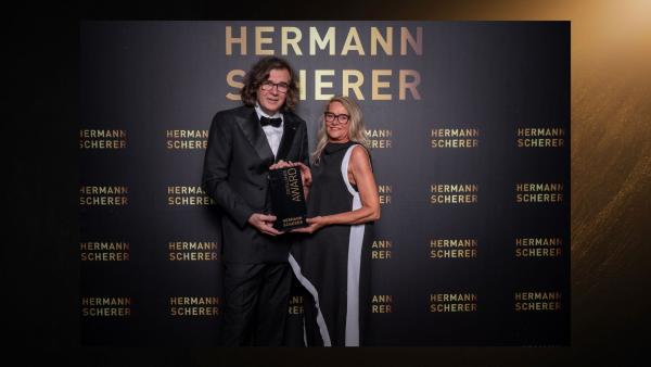 Excellence Award für Catleen Künkel: "Warum die Vergangenheit nicht über unsere Zukunft entscheidet"