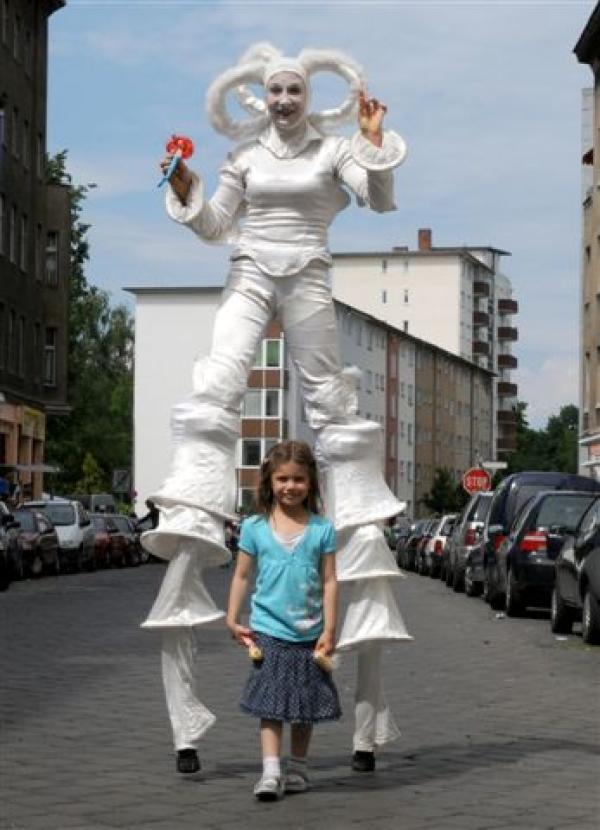 Straßentheater mitten im Leben - Sommeraktionen in Konstanz am Bodensee