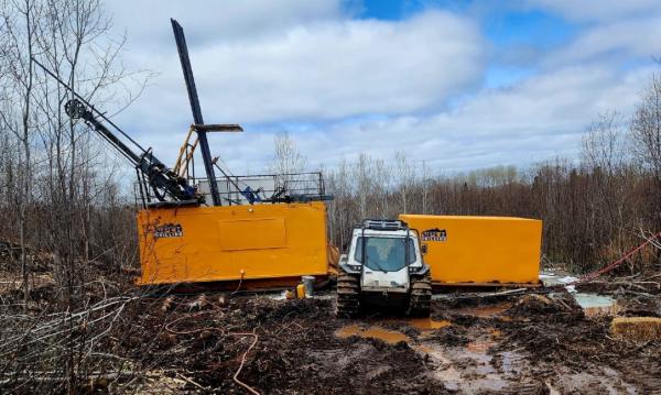 Emperor Metals erweitert hochgradige Goldmineralisierung nahe der Oberfläche auf Duquesne West