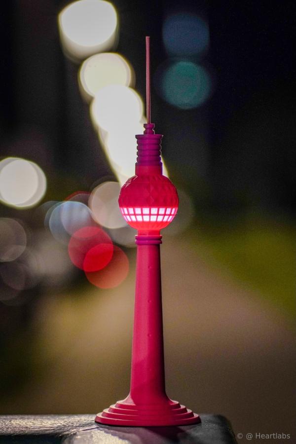Ein Lieblingsturm für alle &ndash; Berliner Fernsehturm kommt in der Zu-Hause-Variante made in Berlin!