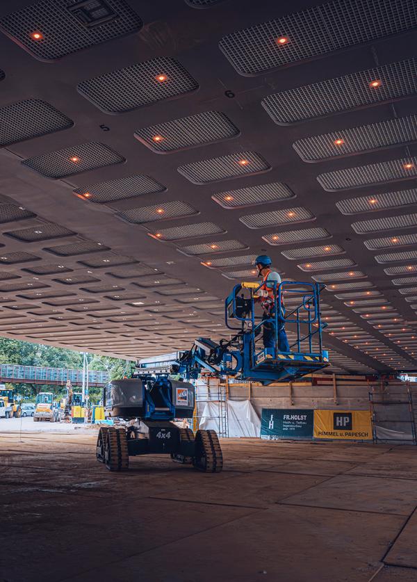 Im Einsatz für Hamburgs neue Sternbrücke