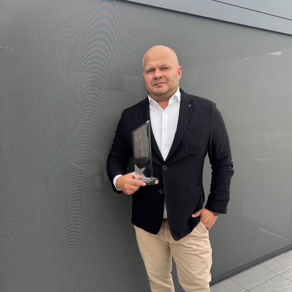 DELL BAUGROUP und Eugen Dell gewinnen vier Gold Awards bei den NewWork Business Awards 2026