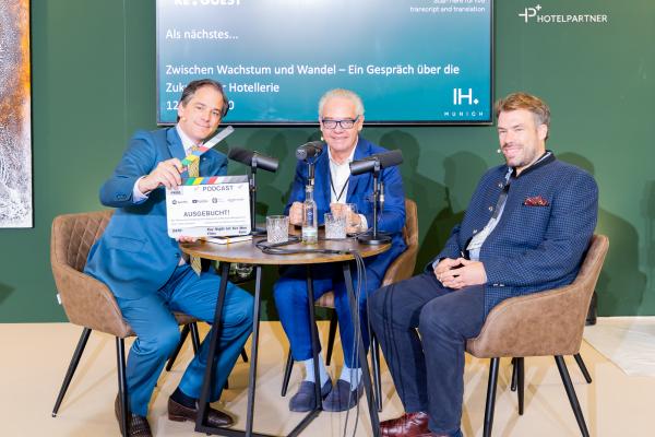 Wenn der Mensch zum Luxus wird: Live-Podcast von HotelPartner löst Debatte über die Zukunft der Hotellerie aus