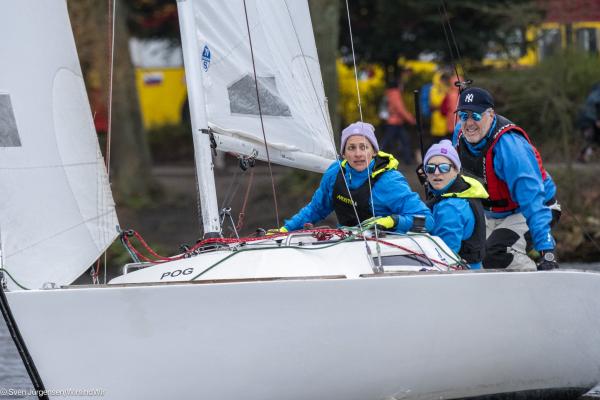 Deutsche Meister, Welt- und Europameister segeln auf der Außenalster den Meister der Meister aus