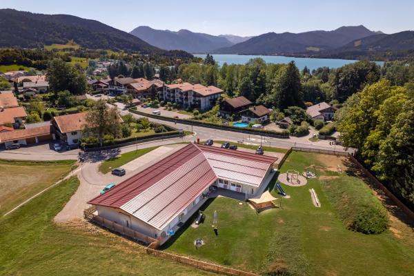 ELA Container realisiert moderne Kindertagesstätte am Tegernsee