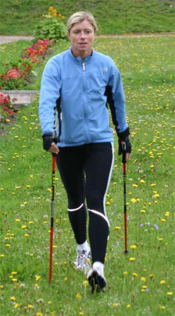 Fit im Frühling - Die Nordic Walking Anleitung
