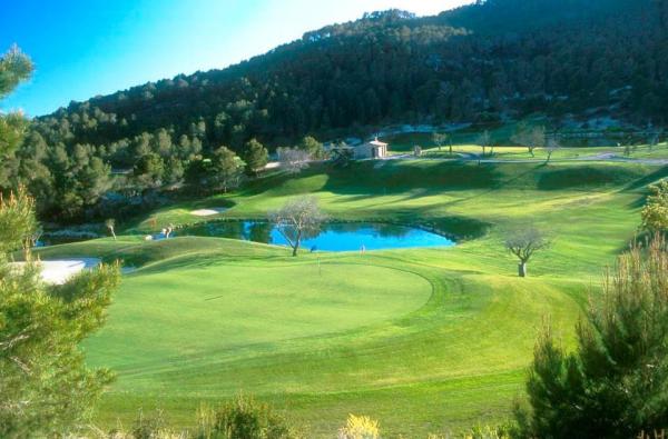 Immense Mehrwertsteuererhöhung in Spanien geht auch an Golf de Andratx nicht vorbei