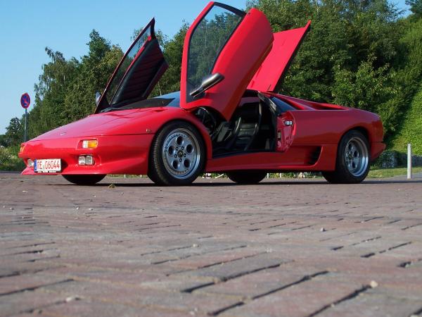 Neu bei rote-renner.de: Lamborghini Diablo selber fahren