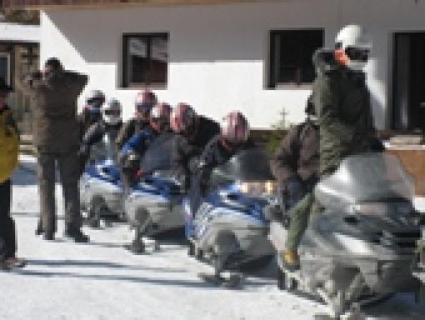 Medraft erweitert Angebot um  Snowmobil Touren in Rumänien